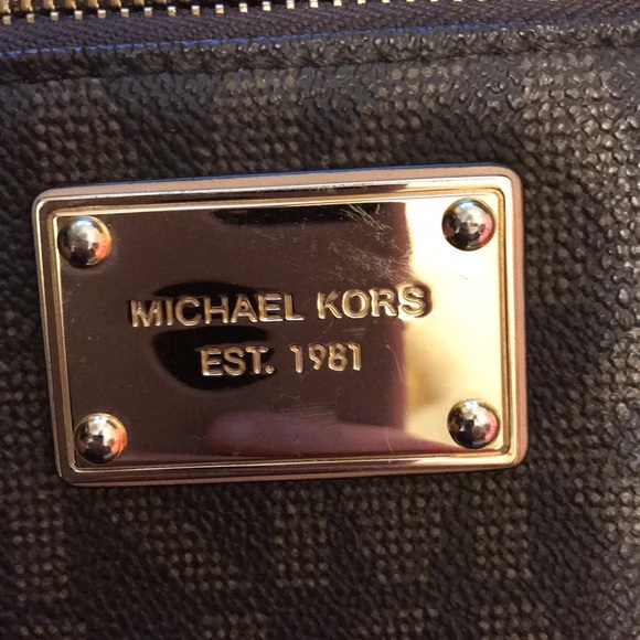 Michael Kors Wallet - Picture 3 of 4
